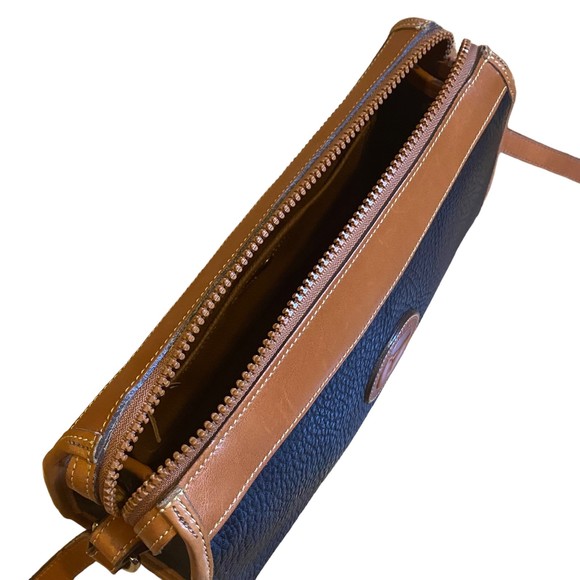 Dooney & Bourke 2 Duck Black Tan All Weather Leather Crossbody Bag - Picture 9 of 15